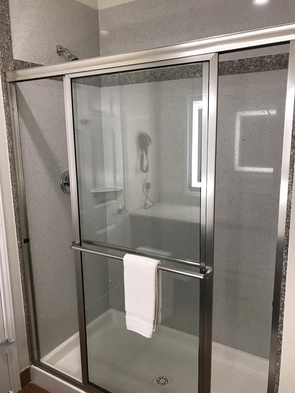 Jersey Village Regency Inn & Suites- Nw Houston المظهر الخارجي الصورة