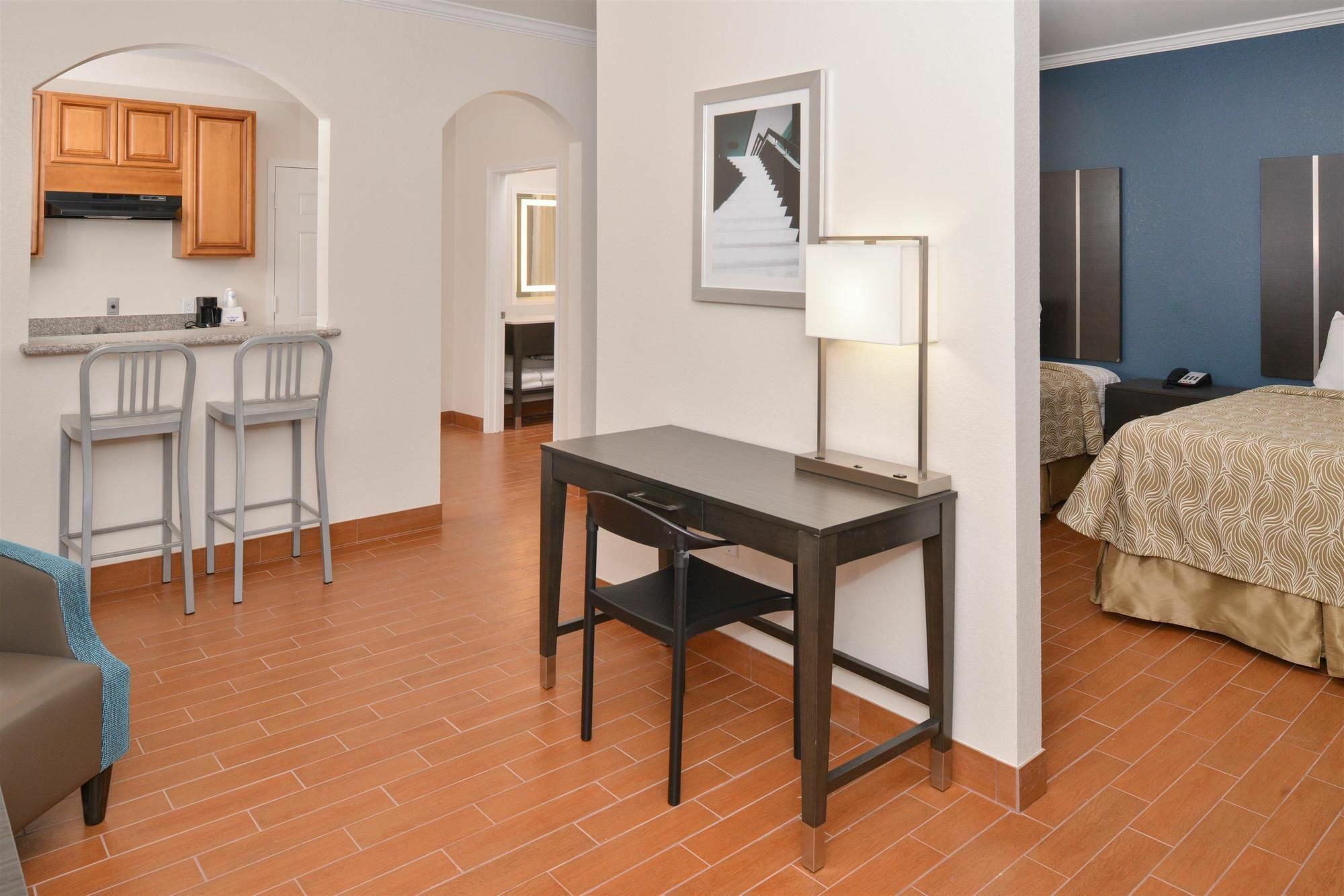 Jersey Village Regency Inn & Suites- Nw Houston المظهر الخارجي الصورة
